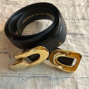 MORGAN TAYLOR VINTAGE GENUINE SNAKESKIN BLACK WITH GOLD TONE BUCKLE SIZE VTG XL
